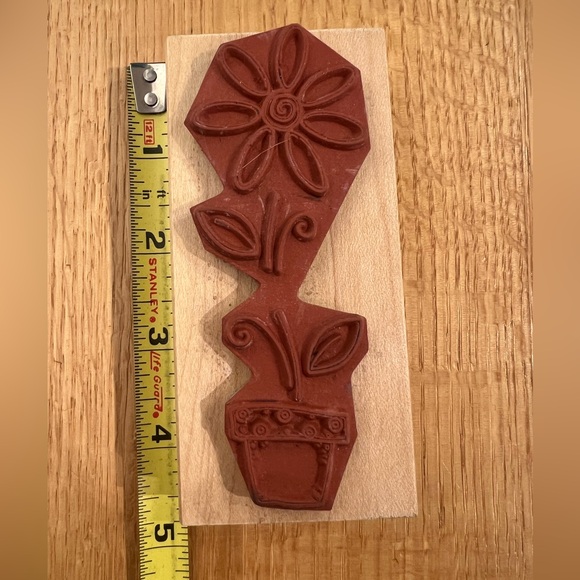 Great Impressions Stamp, Flower in Pot # G191 Wood Mounted,
approx 4 1/2 x2” - Picture 5 of 5